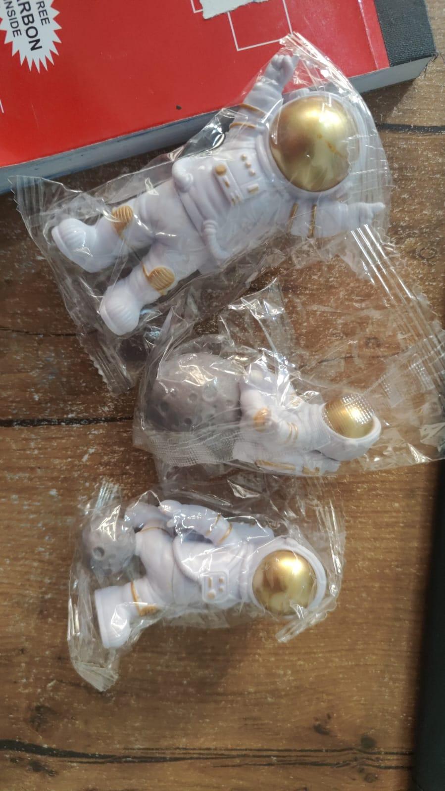 HD09 Astronaut Spaceman Statue Ornament (Set of 3)