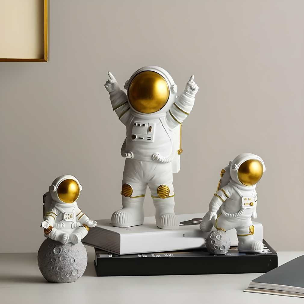 HD09 Astronaut Spaceman Statue Ornament (Set of 3)