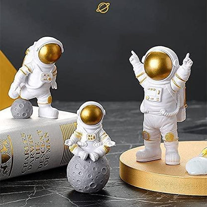 HD09 Astronaut Spaceman Statue Ornament (Set of 3)